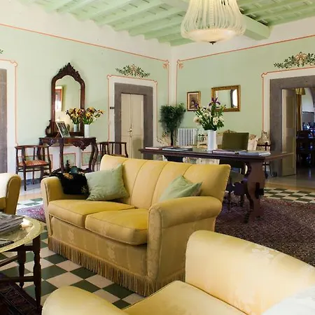 Farinella Bed & Breakfast 3*